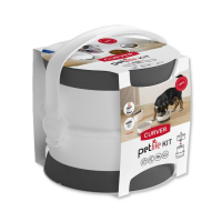 Portable pet feeding set with food and water containers