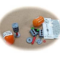 KINDER SURPRISE TOY EGG TRAFFIC LIGHTS