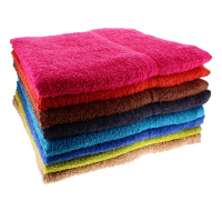 Pack of 8 assorted coloured everyday bath towels